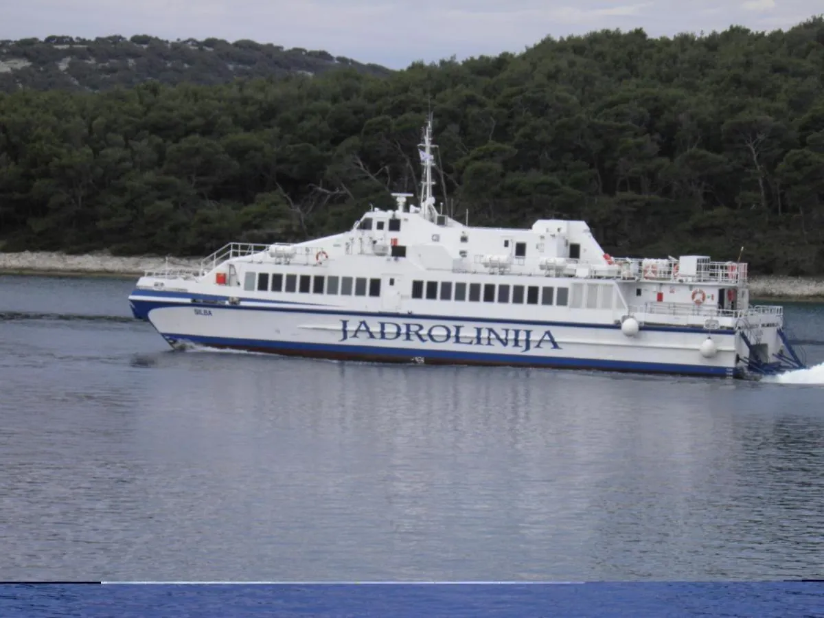 דירות Brgulje Harbour